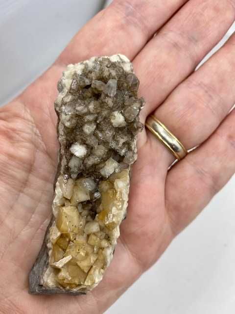 Sfalerit cu fluorit - specimen pentru colectionari