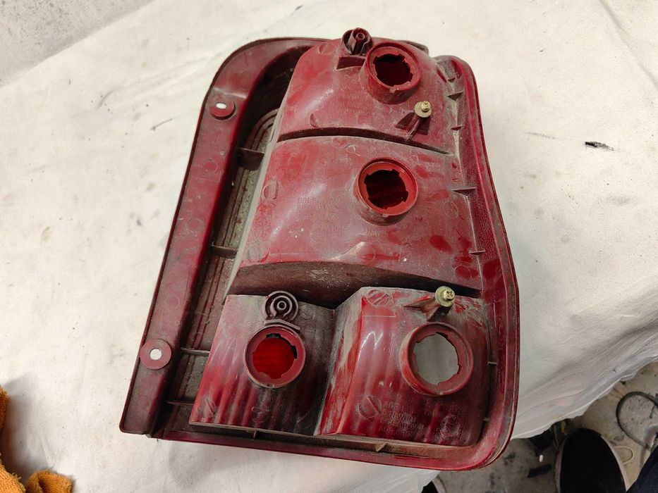 Оригинален стоп Киа  Kia Carnival