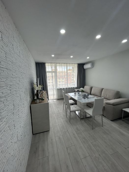 Продава се Двустаен апартамент в Перник, Ладовица - 68 кв.м за 2177 €/кв.м - Снимка #2