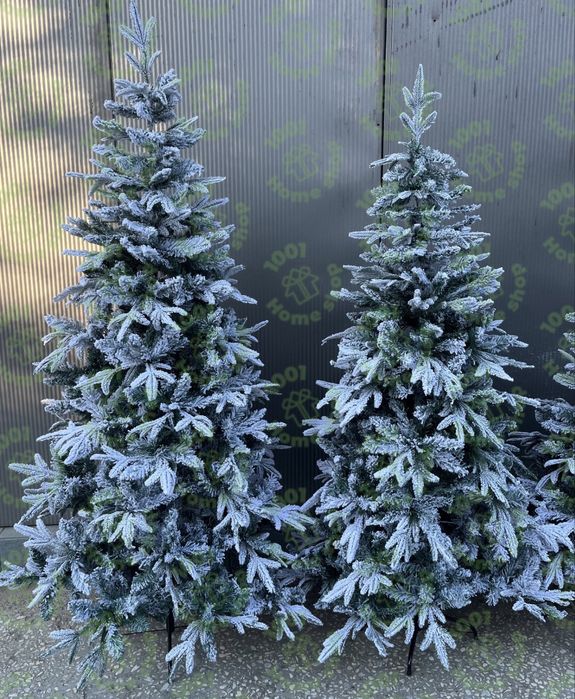 Коледна елха 2D 3D заснежена