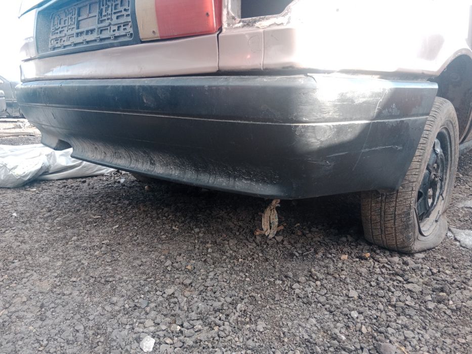 Задний бампер Ауди 80
