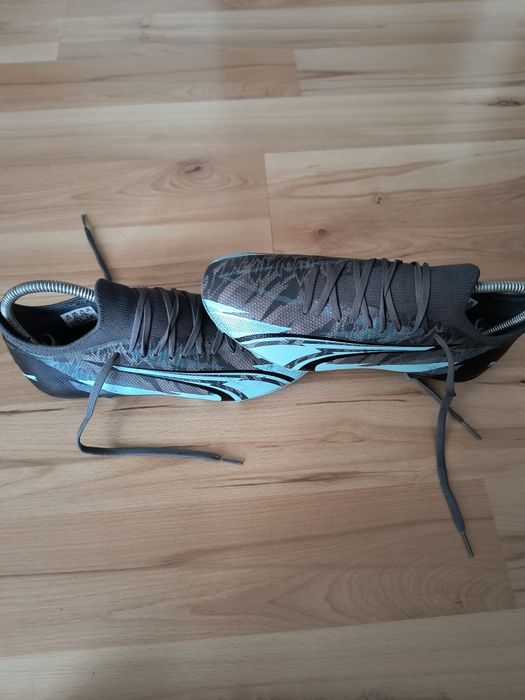 Ghete fotbal Puma Ultra Match Rush