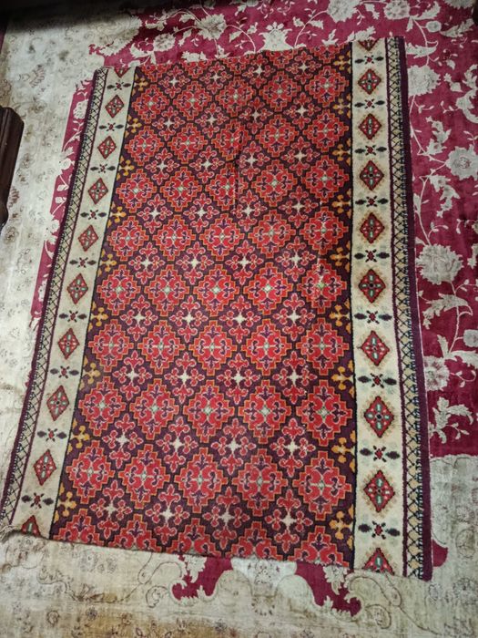 Советский ковер в хорошем состоянии