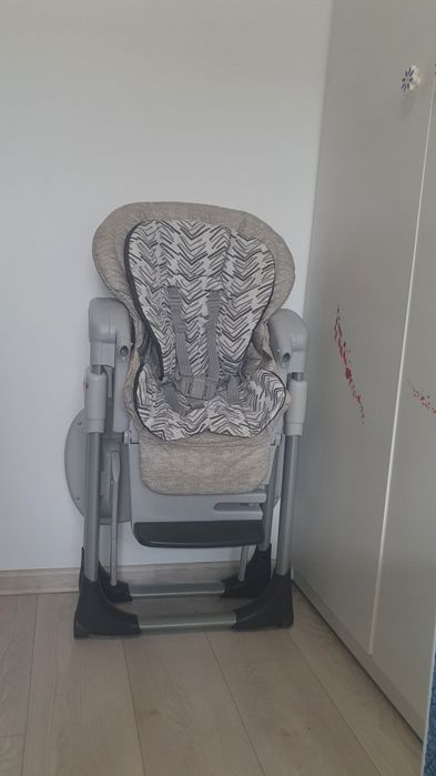 Scaunul de masă Jolie Mimzy Recline, stare buna