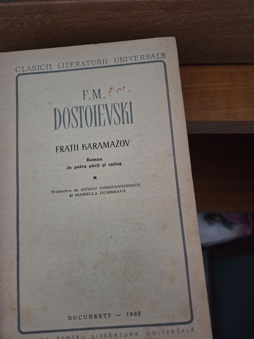 Dostoievski Fratii Karamazov