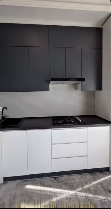 Продам б/у кухонный мебель хорошем состоянии плюс технику микровол печ