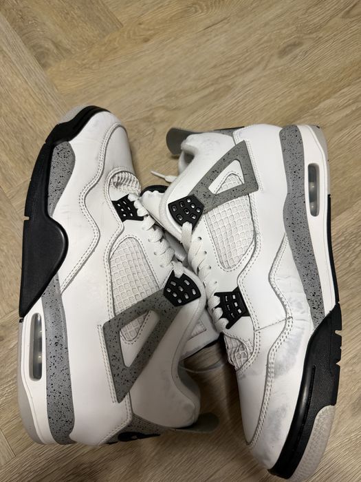Jordan 4 White Cement