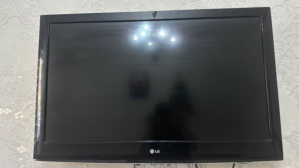 Продам телевизор LG