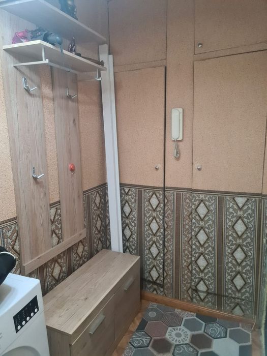 Продаётся прихожая