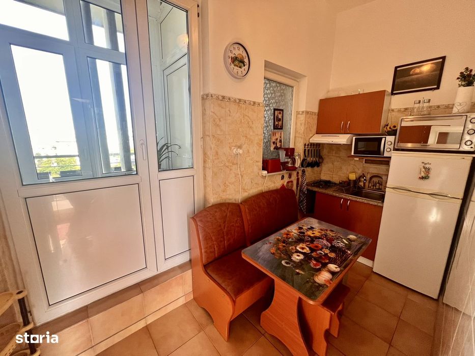 Sala Palatului / Calea Victoriei / Cismigiu / Terasa / Fara Risc — fotografia 3