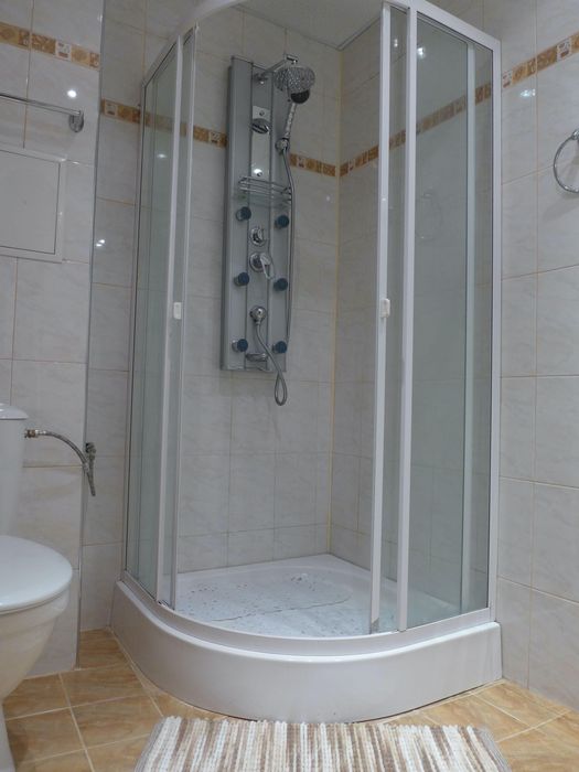 Дава се под наем Двустаен апартамент в София, Хладилника - 63 кв.м за 550 € - Снимка #2