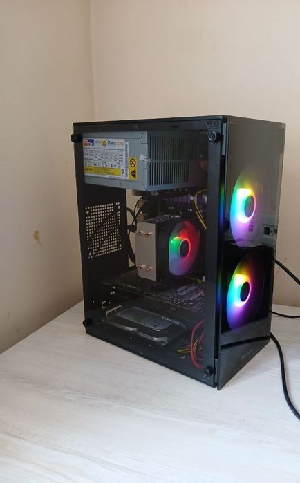Xeon E5-2689 8 yadro 16 oqim, R7 370 4GB, RGB korpus, Windows 11