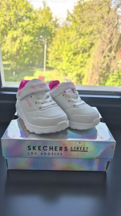 Skechers fete marimea 23