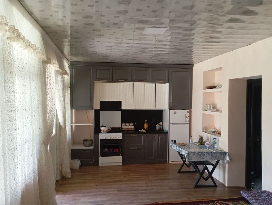 Участка сотилади 3.соток файзли махаллада,дурмон аргинда