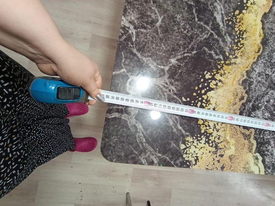 Продам стол кухонный