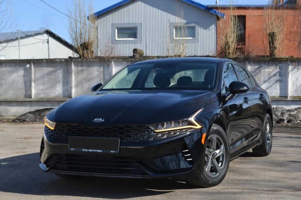 Kia K5 2021 года
