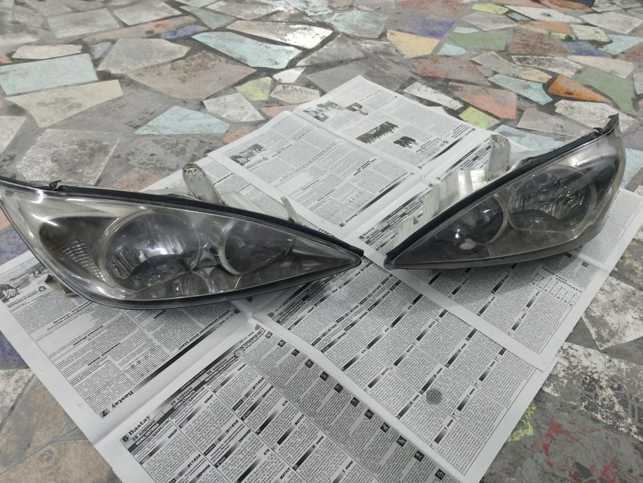 Продам фары от toyota camry 30
