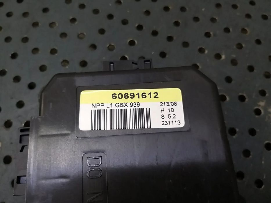 Modul calculator usa dreapta fata alfa romeo 159 939 60691612