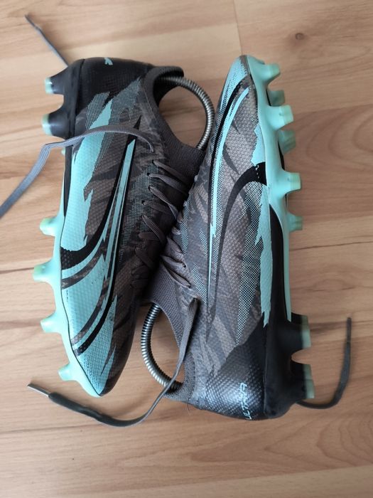 Ghete fotbal Puma Ultra Match Rush