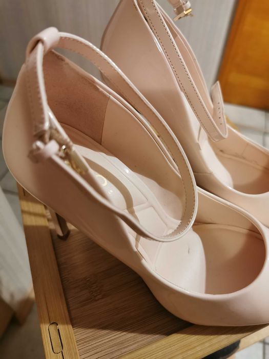 Висок ток обувки ALDO, 38 номер