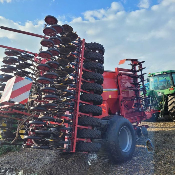 Semanatoare Horsch PRONTO 6 AS, an 2007, latime 6 metri / 3.000 litri