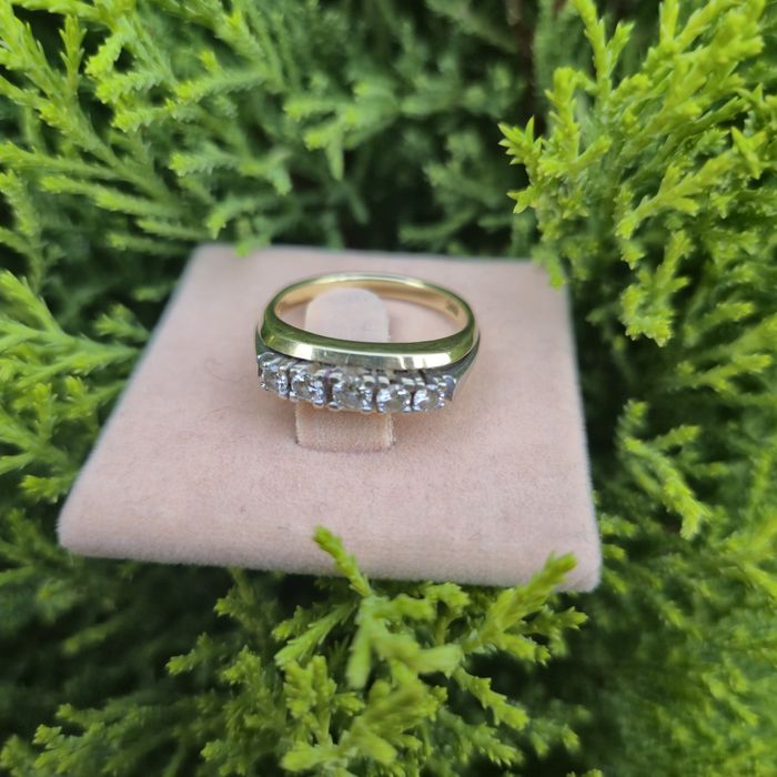 Inel din aur de 14K cu diamante naturale