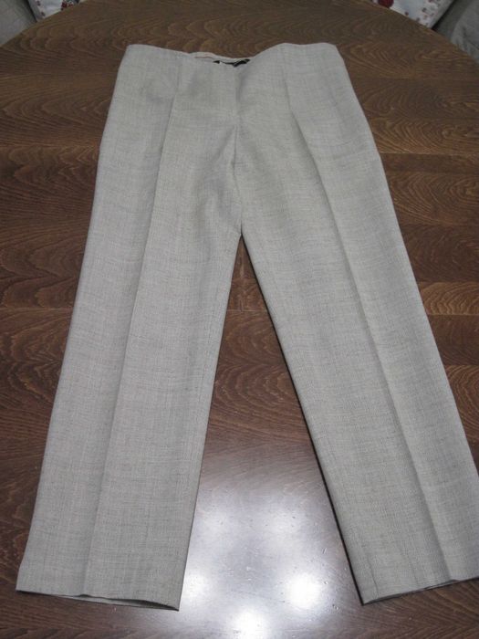 Дамски костюм,спортен,неносен