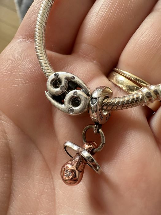 Bratara Pandora cu 3 charmuri