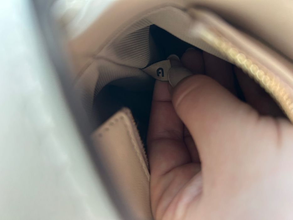 Furla, светло бежова