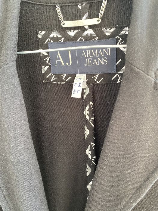 Черный пиджак