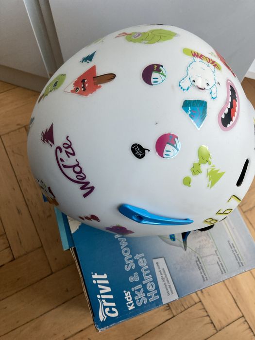 Скиорска каска