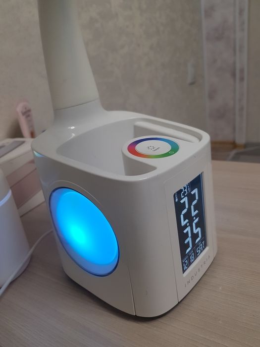 Настольная лампа органайзер