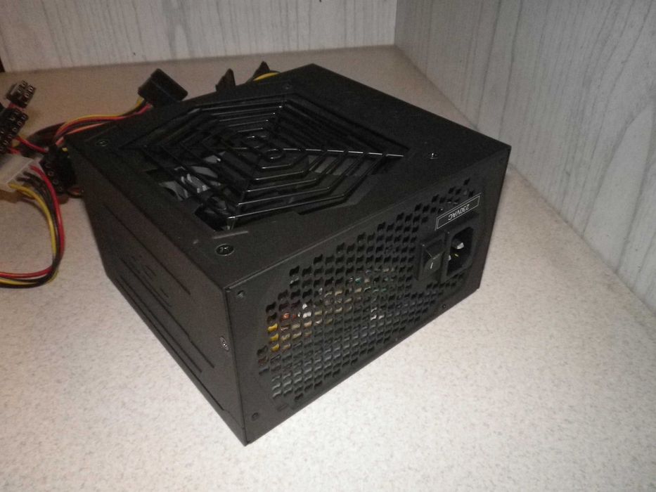 Захранване  за компютър Fortron HEXA 400W