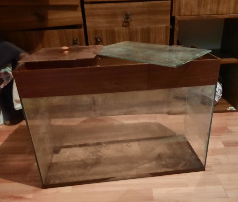 Продам аквариум .