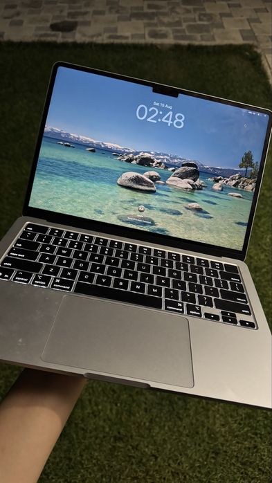 Macbook Air 13 M4 2025