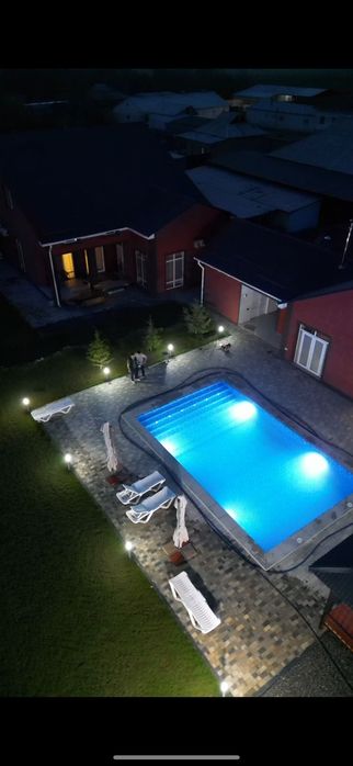 Сдается  дача коттедж в аренду посуточно