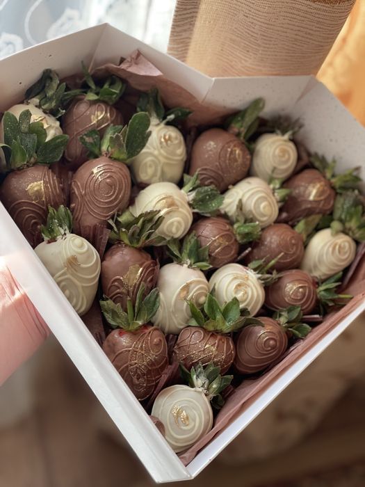 Клубника в шоколаде сердце