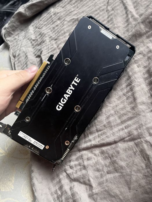 Продам видеокарту rx580 4gb