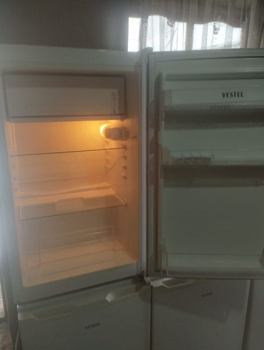 Холодильник и морозильник