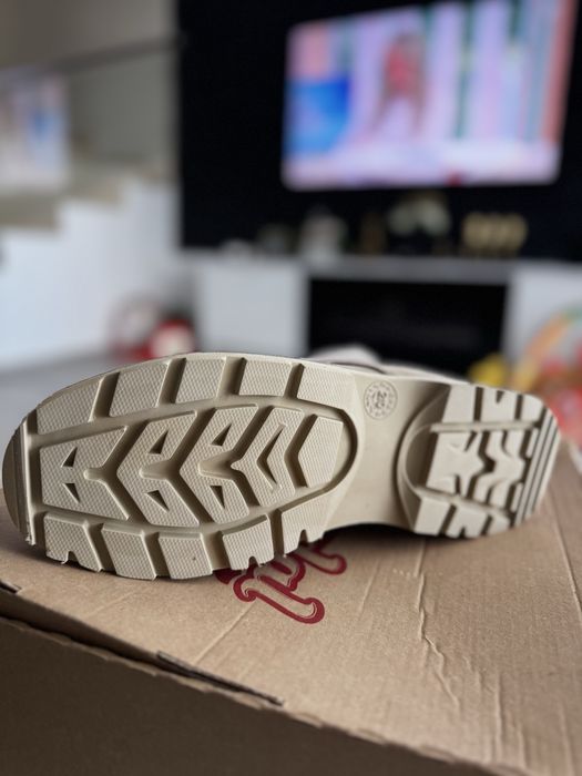 Bocanci combat de vara