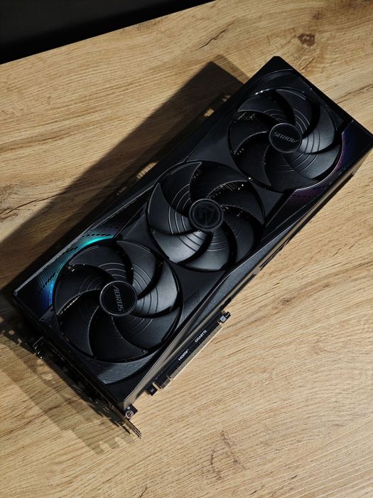 RTX 5090 Gigabyte aorus master