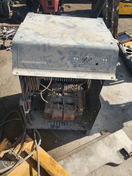 Зарядник для автопогрузчика (кара,auto kara, kara)