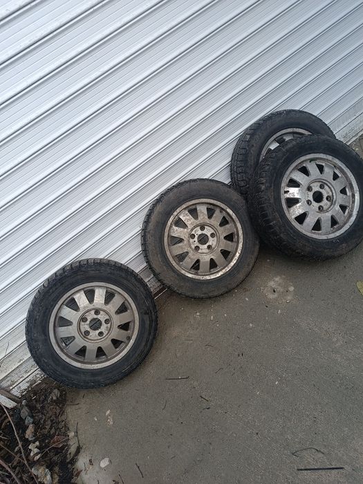 Продават се  5х112