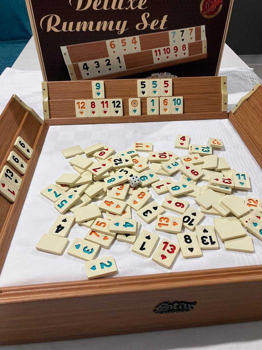 Joc de Remi Remy – Rummy. Table din lemn masiv. SIGILAT !