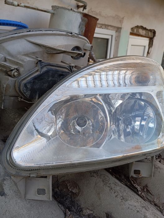 Фара на а/м Газель правая и  левая.