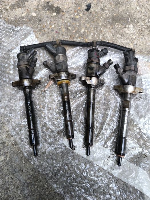 Injectoare 1.4 / 1.6 HDI Peugeot 307 Citroen C2 C4 C5 Ford Focus