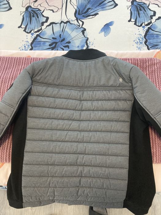 Vand geaca Silver Creek noua, nepurtata