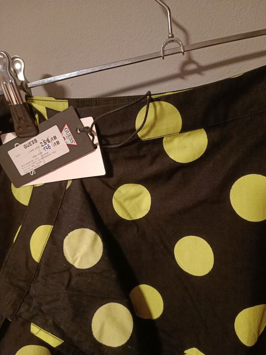 Пола с разкошна кройка на Guess XS