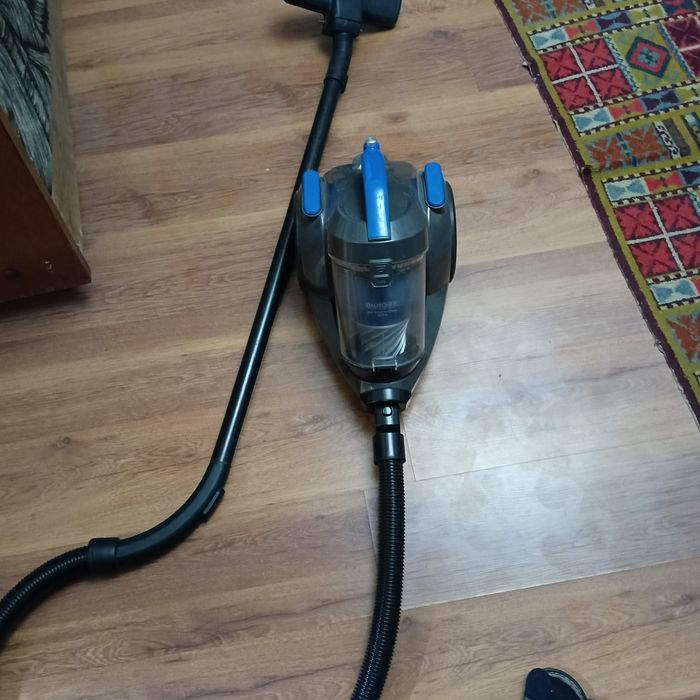 Продам рабочий пылесос