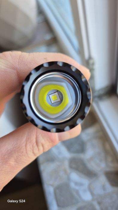 Lanterna Tactică Sofirn SK30 SFT70